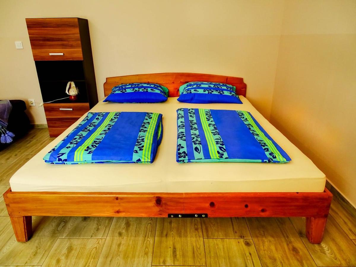 Eddy Apartman Eger Ngoại thất bức ảnh